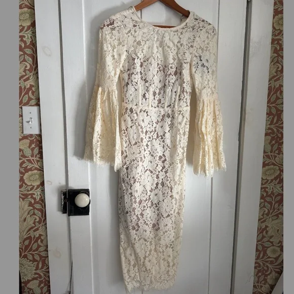NWT Self Portrait Cream Lace Dress - www.disolcolor.com